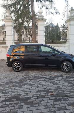 Мікровен Volkswagen Touran 2018 в Тернополі