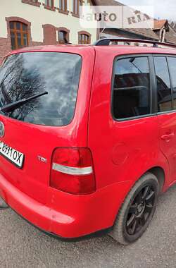 Минивэн Volkswagen Touran 2004 в Львове