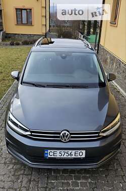 Микровэн Volkswagen Touran 2019 в Черновцах