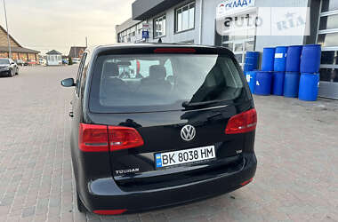 Минивэн Volkswagen Touran 2013 в Сарнах