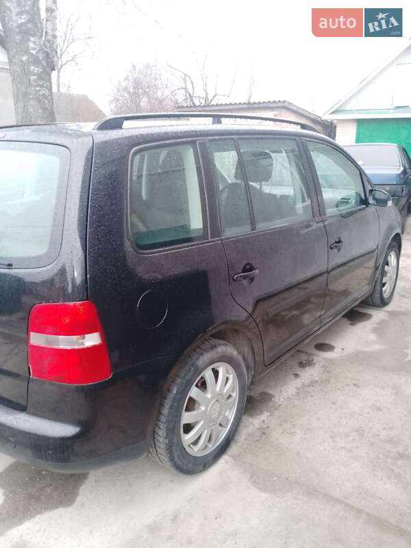 Минивэн Volkswagen Touran 2003 в Полонном