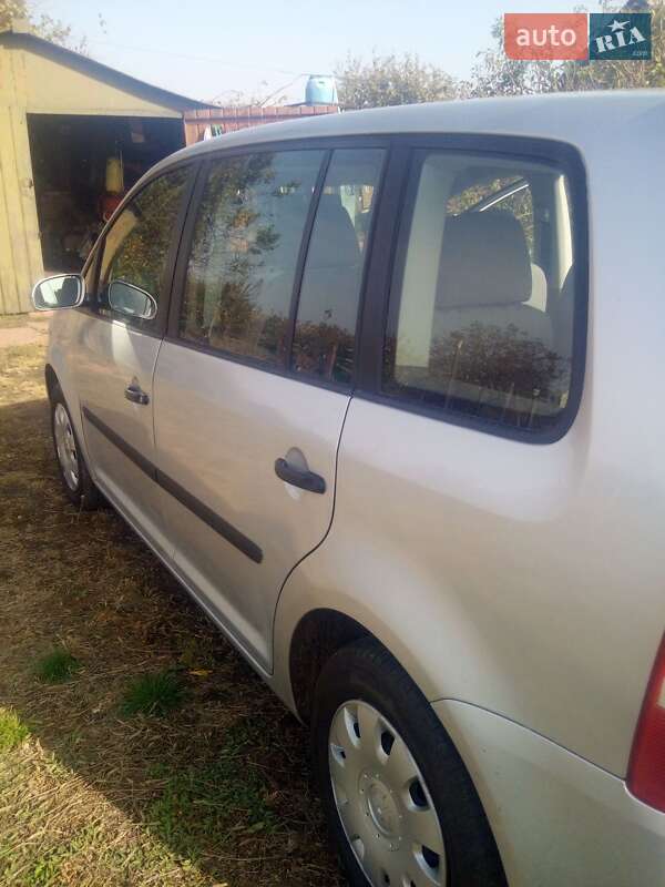 Минивэн Volkswagen Touran 2003 в Кременчуге