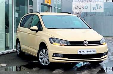 Мікровен Volkswagen Touran 2017 в Києві