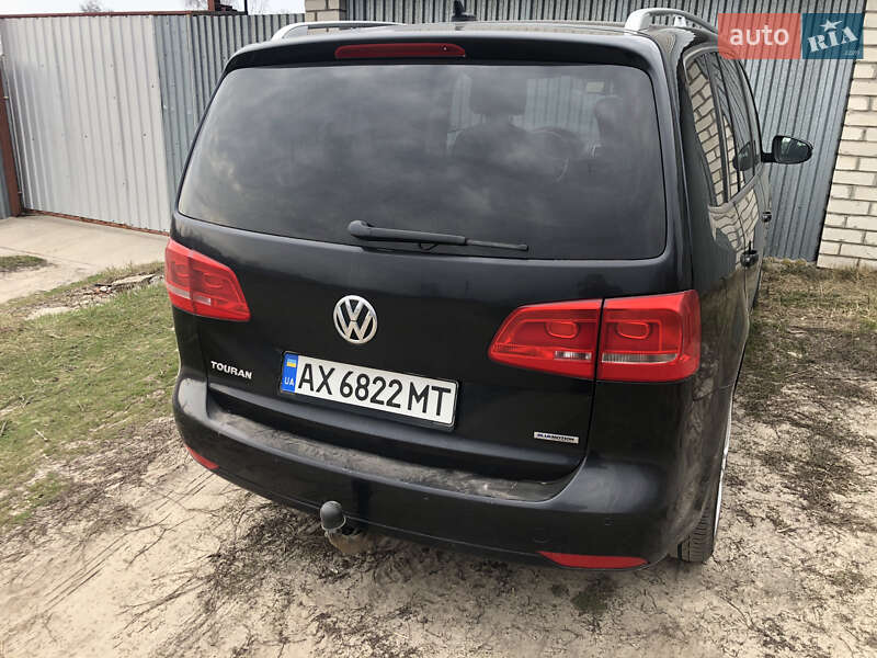 Минивэн Volkswagen Touran 2012 в Харькове