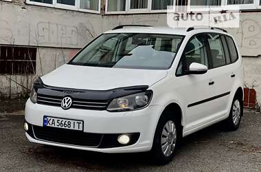 Мінівен Volkswagen Touran 2013 в Києві