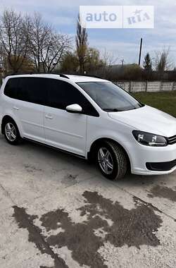 Минивэн Volkswagen Touran 2015 в Каменец-Подольском