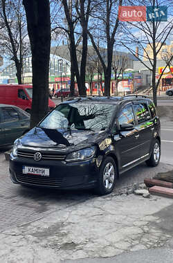Минивэн Volkswagen Touran 2012 в 