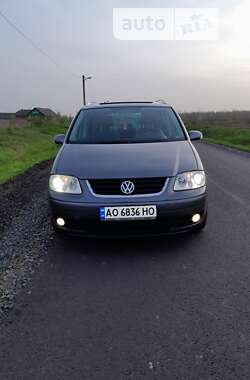 Мінівен Volkswagen Touran 2005 в Мукачевому