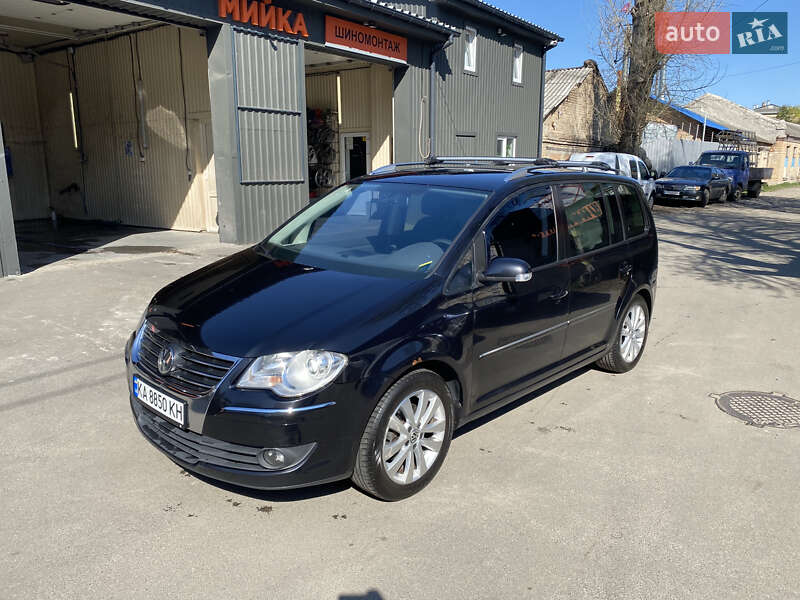 Универсал Volkswagen Touran 2007 в Киеве