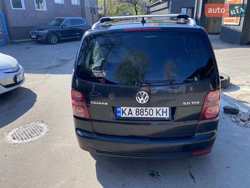 Универсал Volkswagen Touran 2007 в Киеве