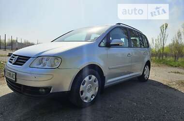 Минивэн Volkswagen Touran 2003 в Днепре