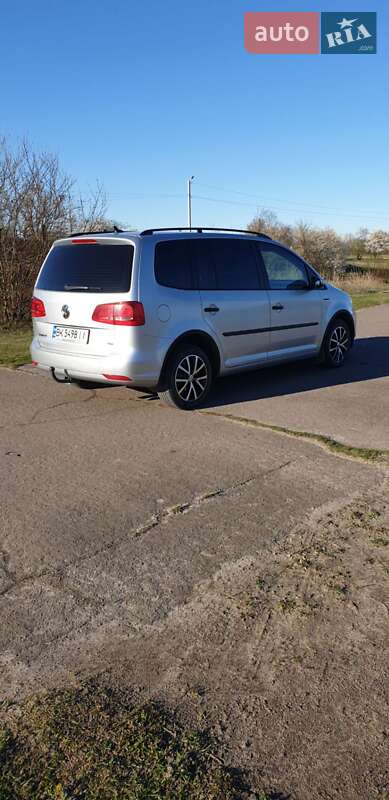 Мінівен Volkswagen Touran 2012 в Сарнах