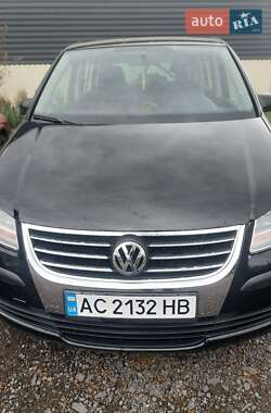 Минивэн Volkswagen Touran 2009 в Луцке