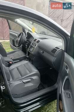 Мінівен Volkswagen Touran 2009 в 