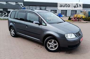 Мінівен Volkswagen Touran 2004 в Сарнах