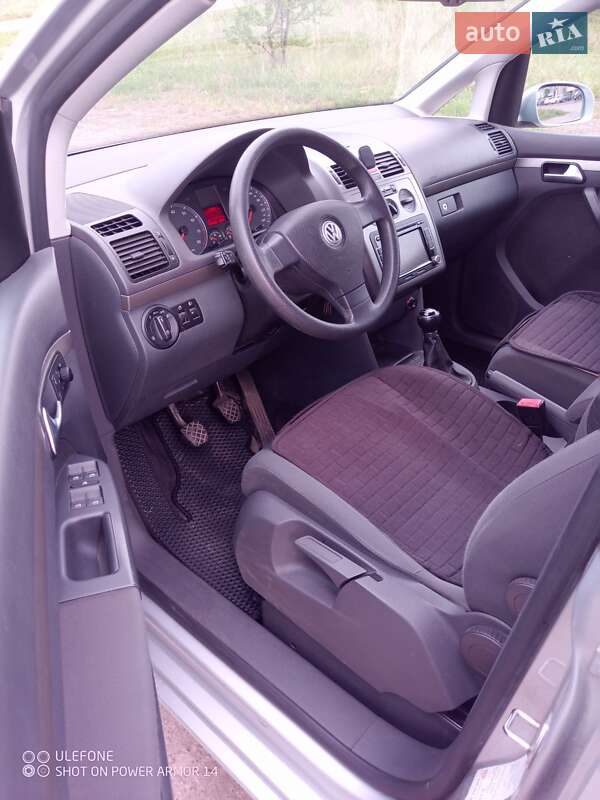 Минивэн Volkswagen Touran 2009 в Шептицькому
