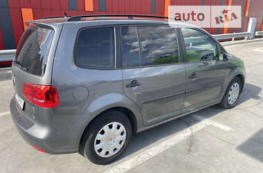 Минивэн Volkswagen Touran 2013 в Киеве