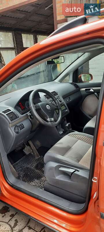 Минивэн Volkswagen Touran 2008 в Белой Церкви