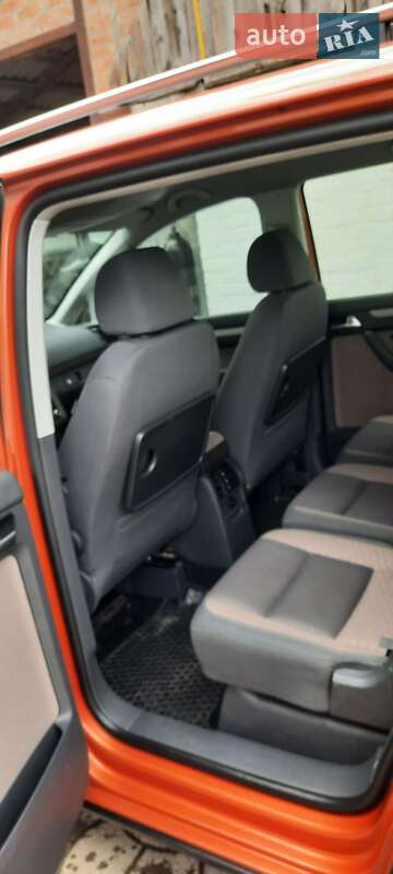 Минивэн Volkswagen Touran 2008 в Белой Церкви