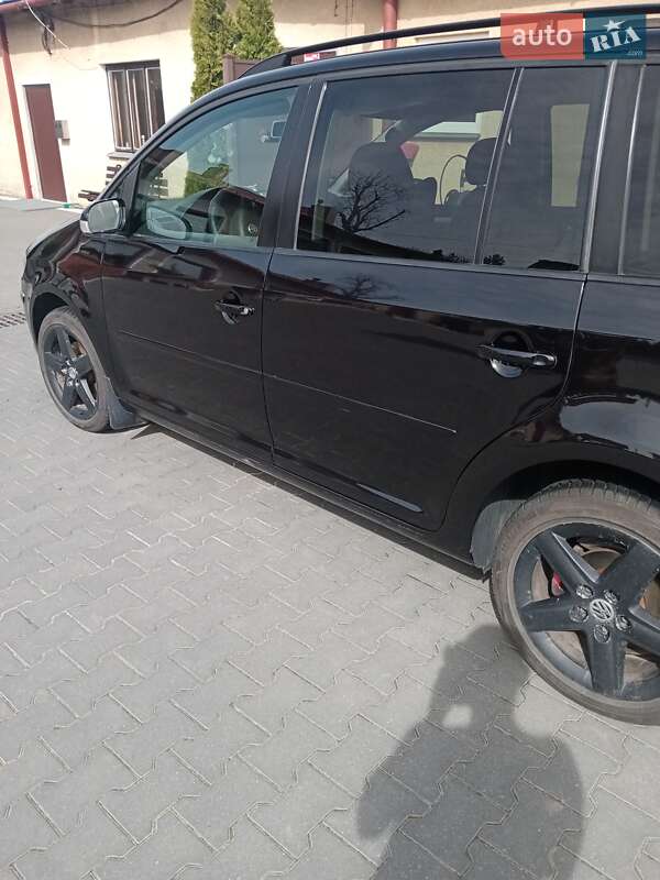Минивэн Volkswagen Touran 2008 в Шептицькому