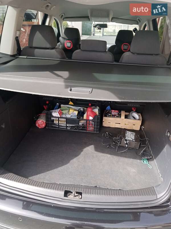 Минивэн Volkswagen Touran 2008 в Шептицькому