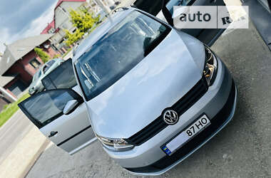 Минивэн Volkswagen Touran 2012 в Тячеве