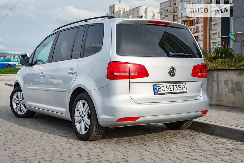 Мінівен Volkswagen Touran 2012 в Львові