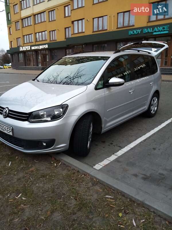 Volkswagen Touran 2012