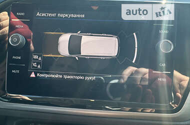 Микровэн Volkswagen Touran 2017 в Львове