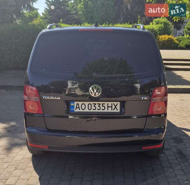 Мінівен Volkswagen Touran 2009 в Чопі