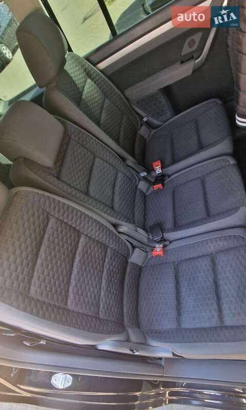 Мінівен Volkswagen Touran 2009 в Чопі