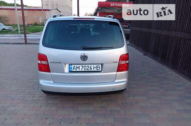 Минивэн Volkswagen Touran 2004 в Коростене