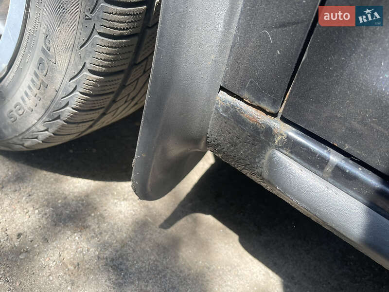 Минивэн Volkswagen Touran 2010 в Житомире