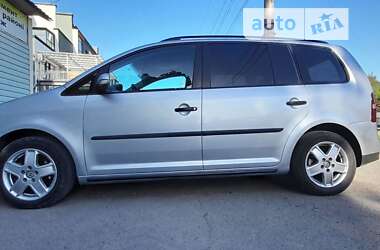 Мінівен Volkswagen Touran 2007 в Чорткові