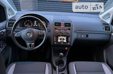 Минивэн Volkswagen Touran 2014 в Луцке