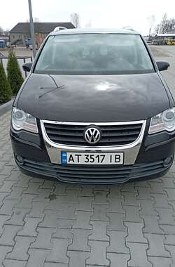 Минивэн Volkswagen Touran 2004 в Коломые