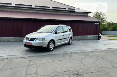 Мінівен Volkswagen Touran 2004 в Звенигородці