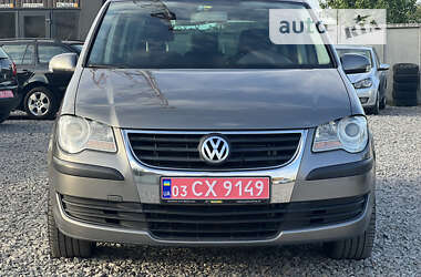 Минивэн Volkswagen Touran 2008 в Лубнах