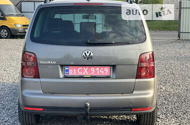 Минивэн Volkswagen Touran 2008 в Лубнах