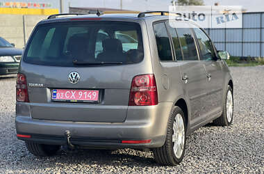 Минивэн Volkswagen Touran 2008 в Лубнах