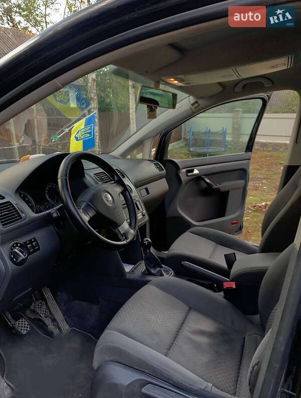 Минивэн Volkswagen Touran 2005 в Хмельницком