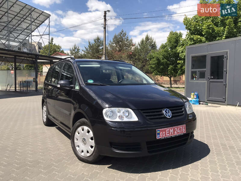 Минивэн Volkswagen Touran 2004 в Луцке