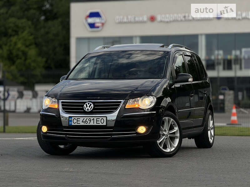Минивэн Volkswagen Touran 2008 в Черновцах