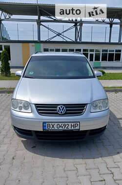 Мінівен Volkswagen Touran 2005 в Чемерівцях