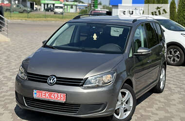 Мінівен Volkswagen Touran 2011 в Сарнах