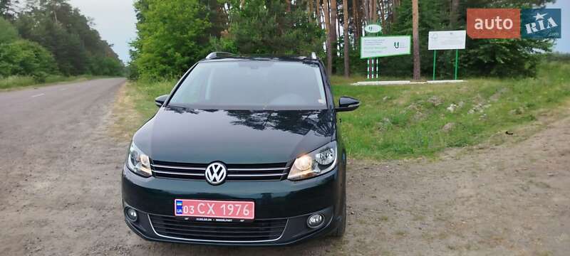 Микровэн Volkswagen Touran 2012 в Бродах