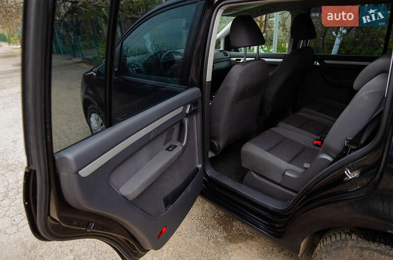 Мінівен Volkswagen Touran 2014 в Одесі