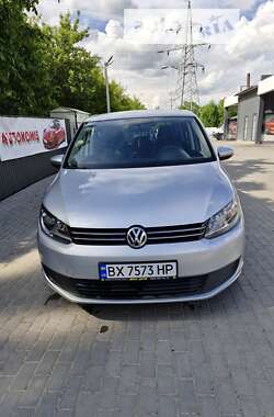 Минивэн Volkswagen Touran 2010 в Каменец-Подольском