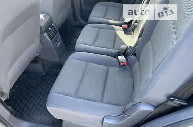 Минивэн Volkswagen Touran 2007 в Староконстантинове