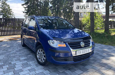 Мінівен Volkswagen Touran 2008 в Старокостянтинові